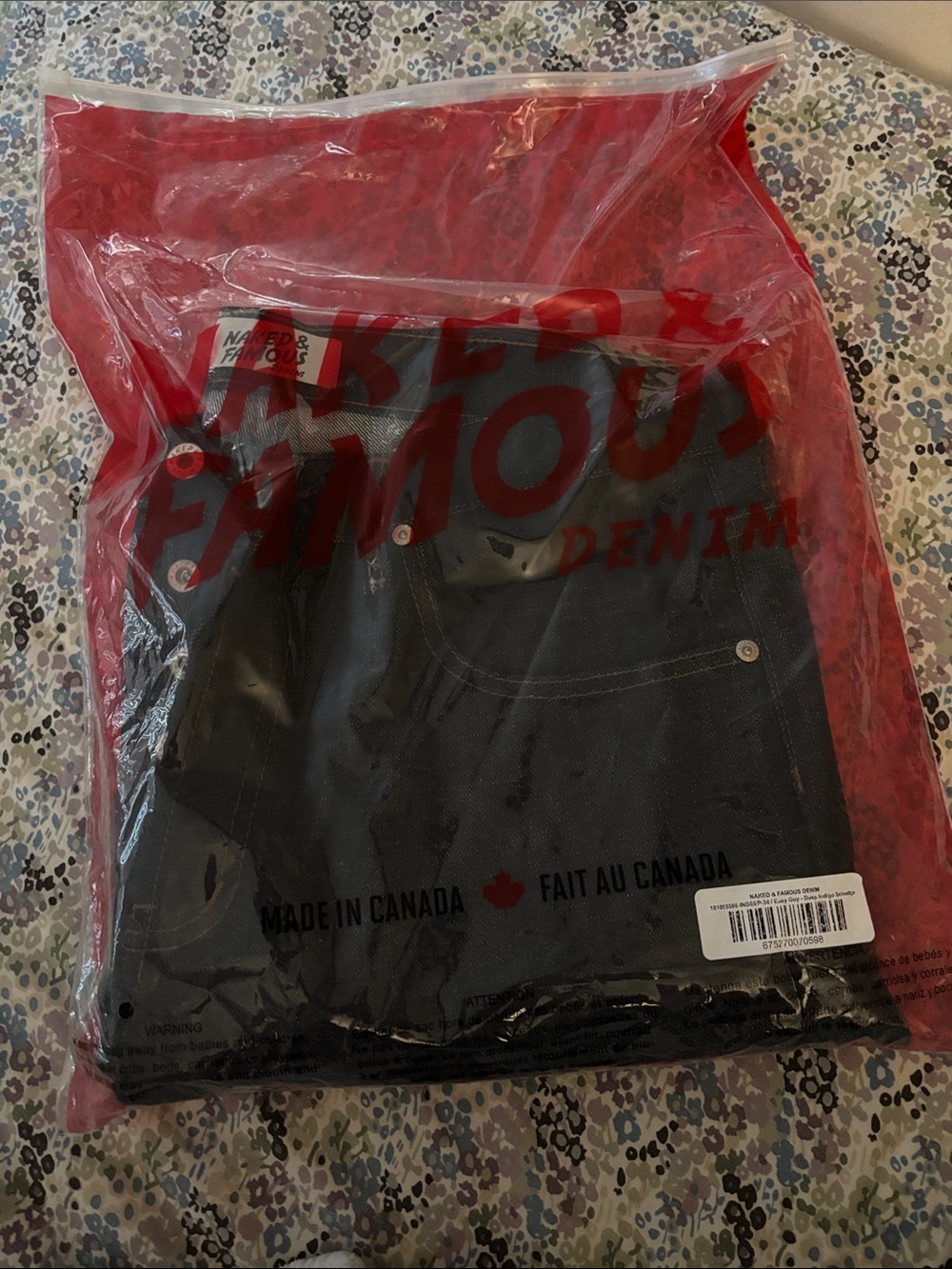 NWT Naked & Famous raw denim, dark wash - Picture 10 of 10